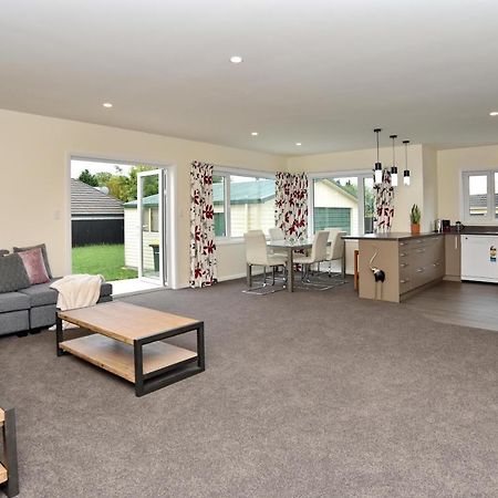 Weston Villa - Spacious & Family Friendly - Bookahome Christchurch Exteriér fotografie